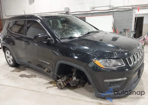 2018 Jeep Compass Latitude 4X4 from USA, damaged, VIN 3C4NJDBB7JT373243